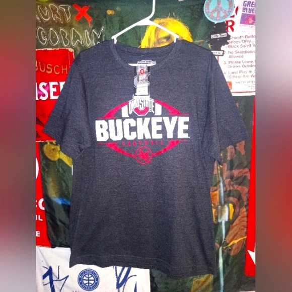 Ohio State Buckeyes Football Tshirt Mens Size XL *NWT* - Picture 1 of 4